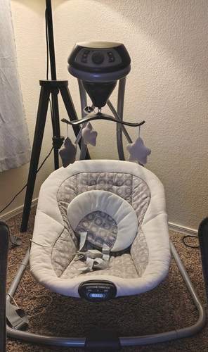 Graco baby swing - baby,